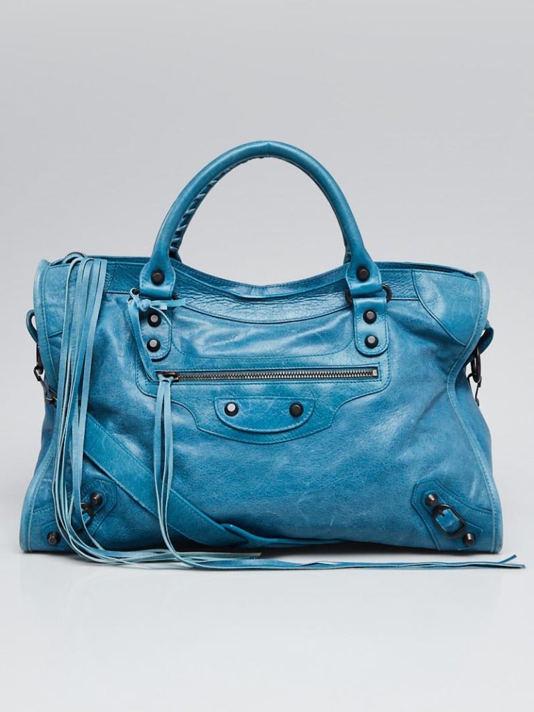 Balenciaga reinvents an iconic handbag design - Buro 24/7
